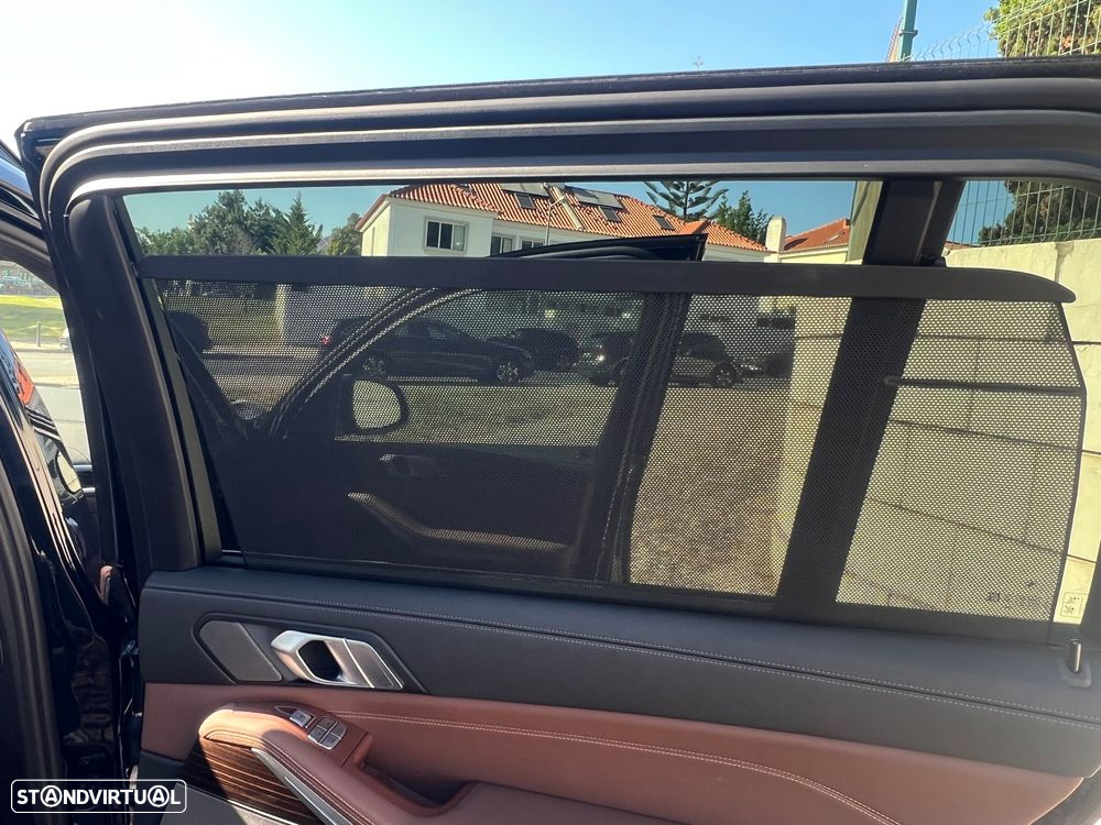 BMW X7 30 d xDrive Pack M - 11