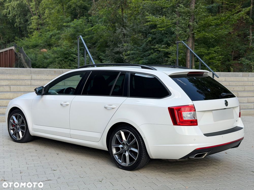 Skoda Octavia 2.0 TDI DSG RS - 15