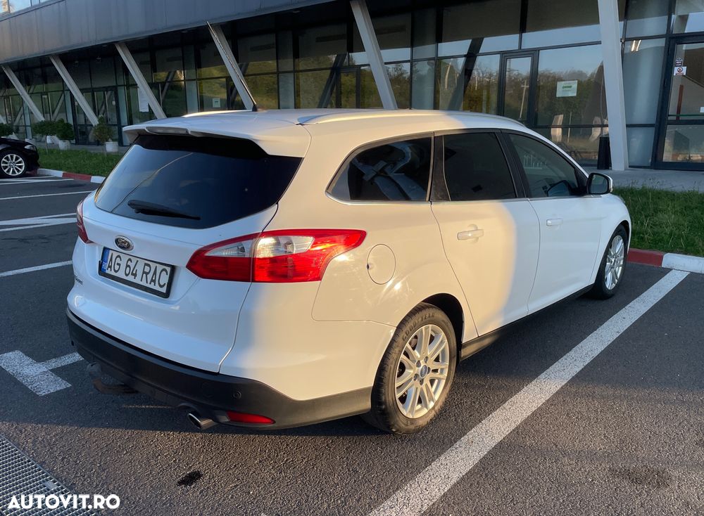 Ford Focus 2.0 TDCI DPF Powershift Titanium - 5