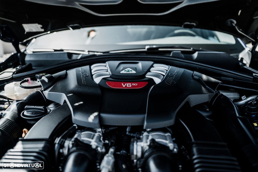 Alfa Romeo Giulia 2.9 Bi-Turbo Quadrifoglio AT8 - 37