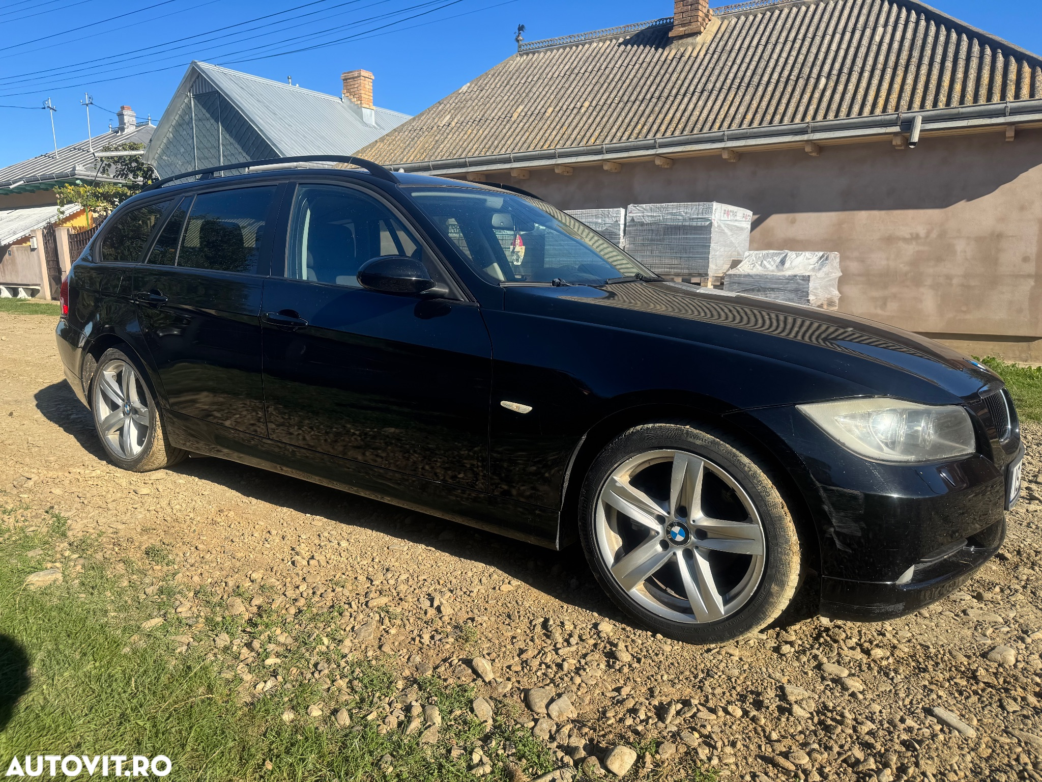 BMW Seria 3 318d Touring Advantage - 9