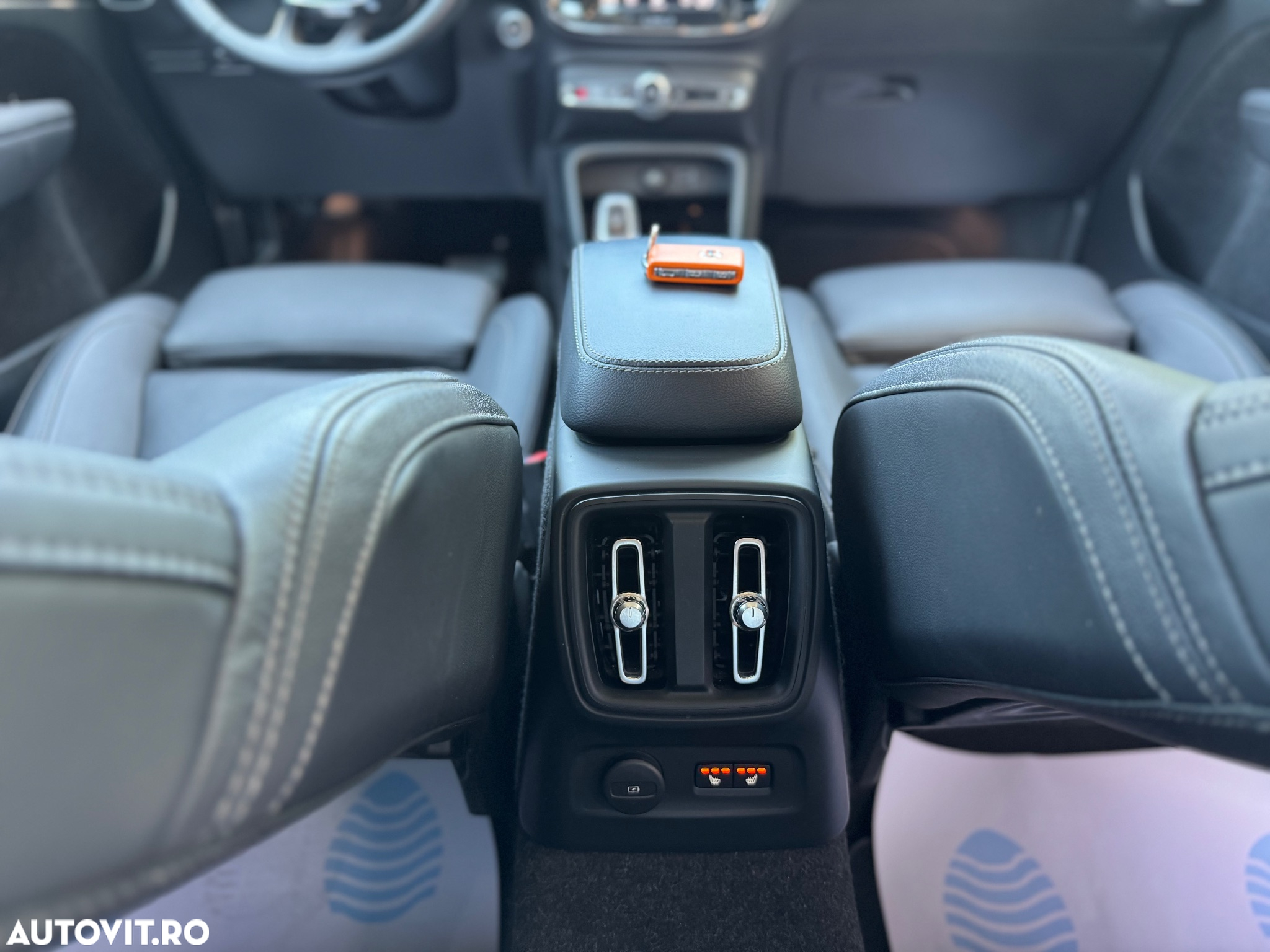 Volvo XC 40 T4 Recharge DKG Inscription Expression - 33