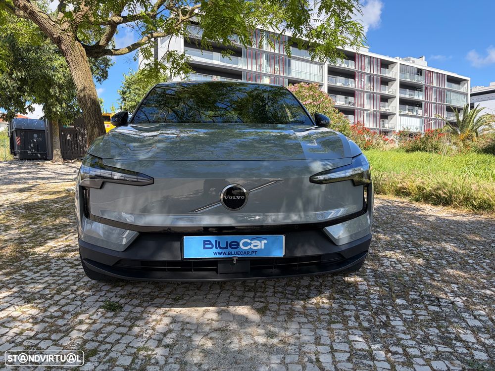 Volvo EX30 Single Motor Extended Range RWD Core - 13