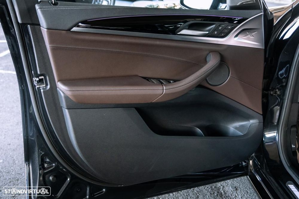 BMW iX3 M Sport Impressive - 19