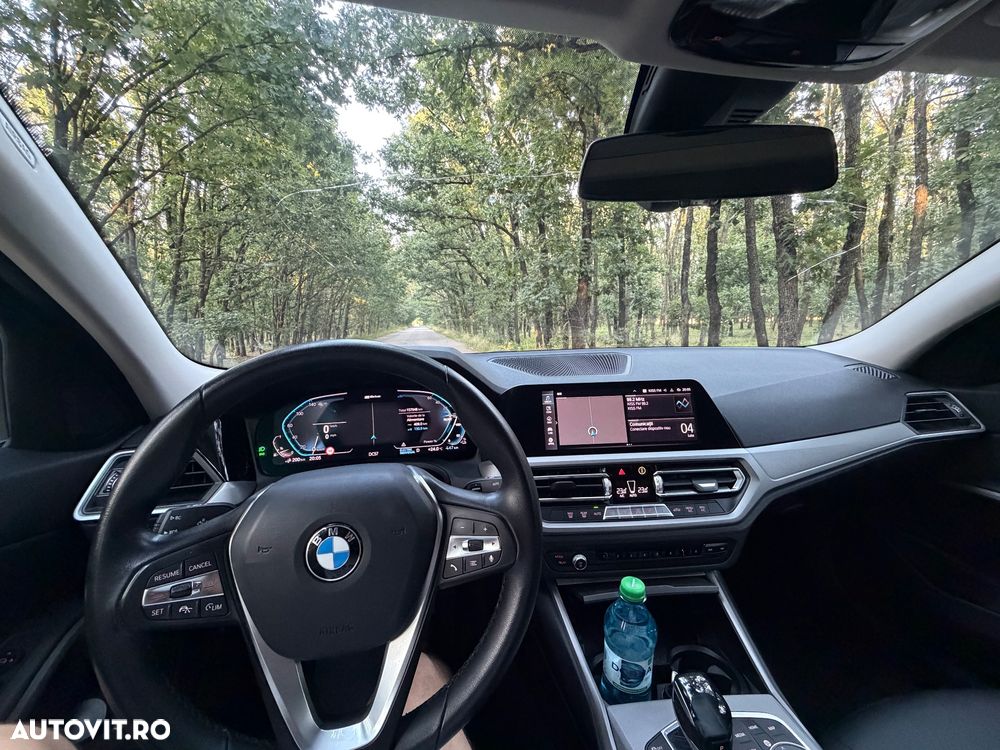 BMW 3 Series 2021 — imagine 11