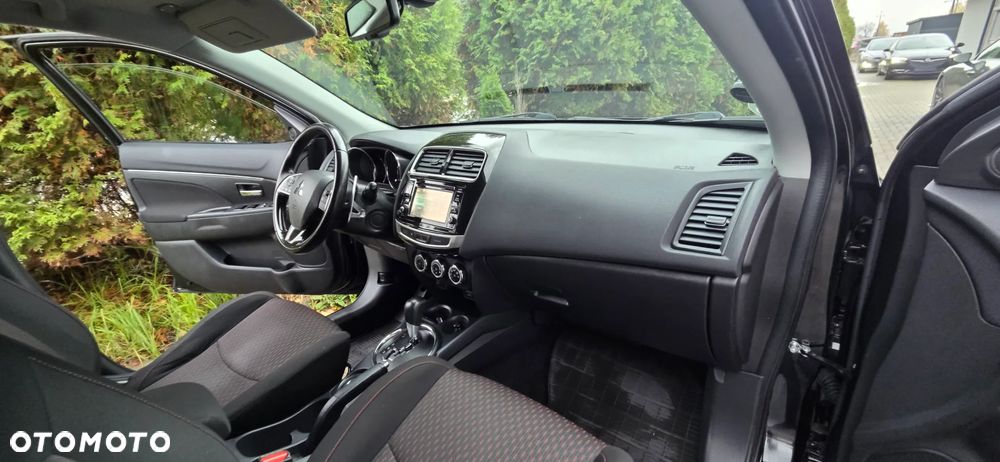 Mitsubishi ASX 2.2 DI-D 4WD Automatik Top - 36