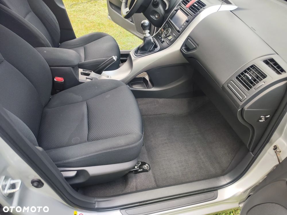 Toyota Auris - 17