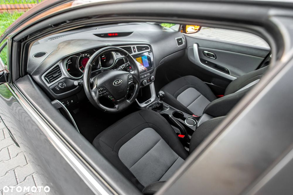 Kia Ceed 1.6 GDI Business Line - 20