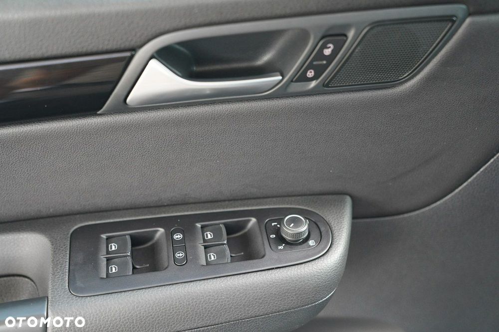 Volkswagen Sharan - 21