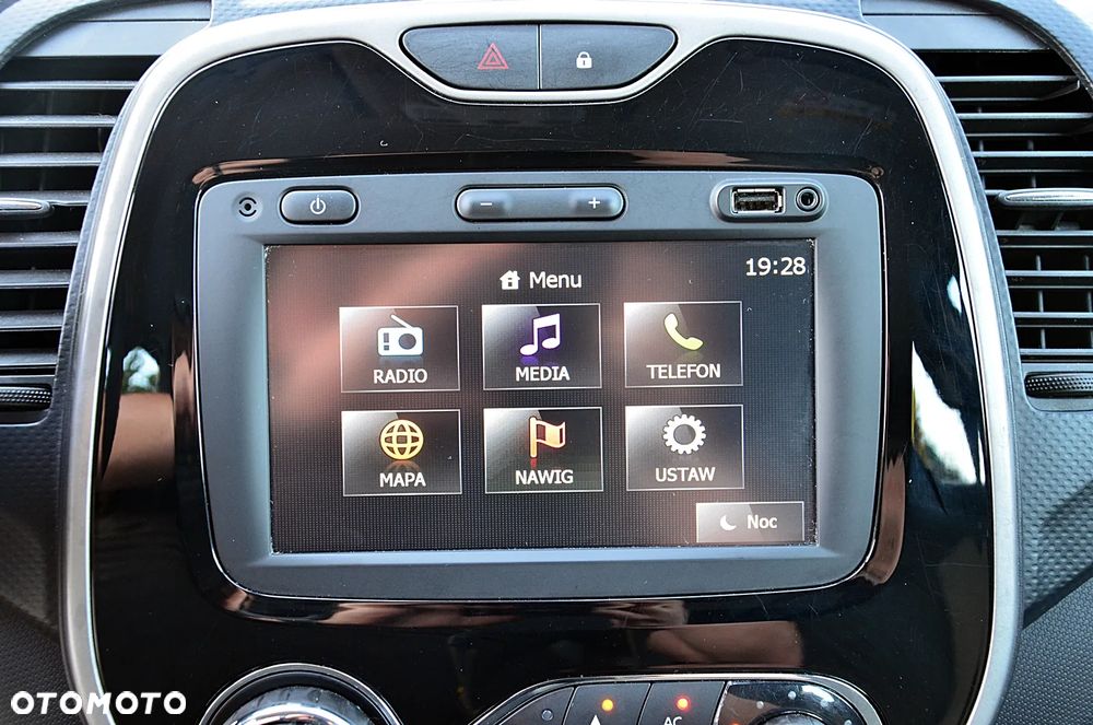 Renault Captur - 19