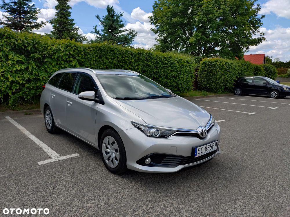 Toyota Auris - 5
