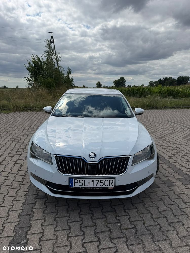 Skoda Superb 2.0 TDI Ambition DSG - 2