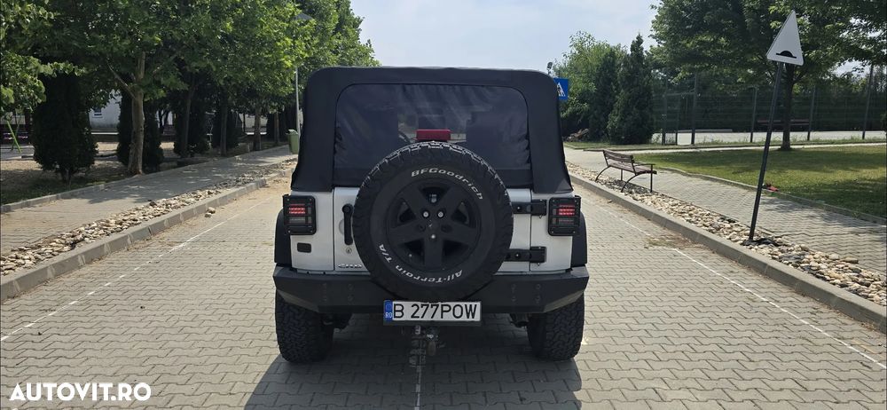 Jeep Wrangler - 7