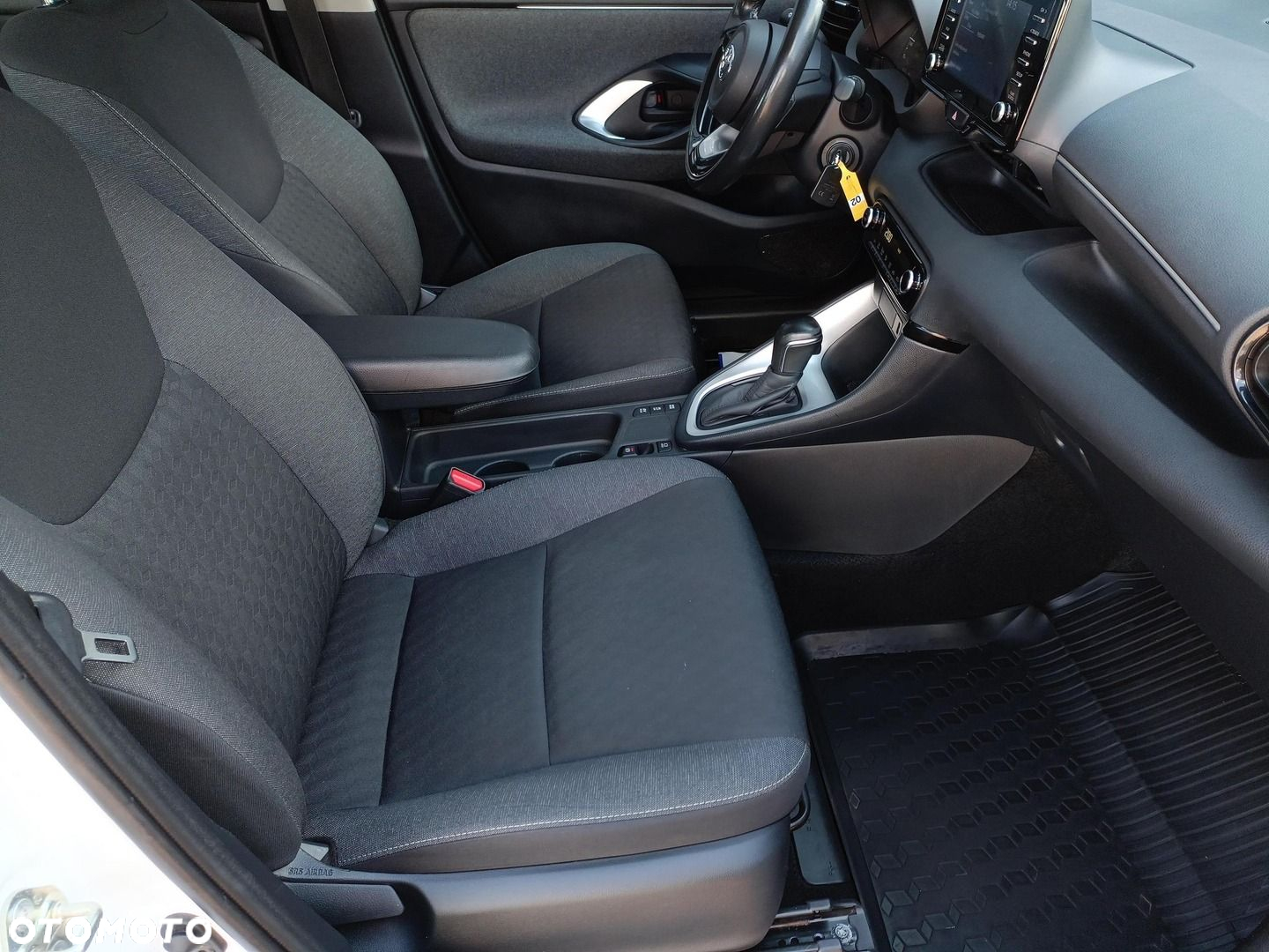 Toyota Yaris Hybrid 1.5 Comfort - 14