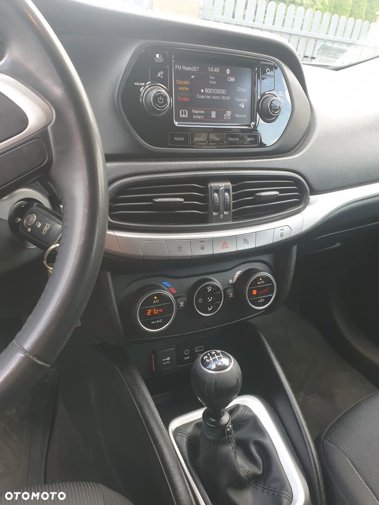Fiat Tipo 1.4 T-Jet 16v Easy - 10