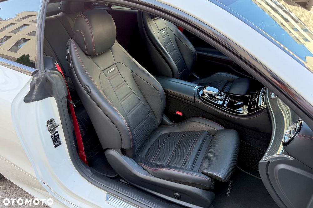 Mercedes-Benz Klasa E AMG 53 4-Matic+ 9G-TRONIC - 20