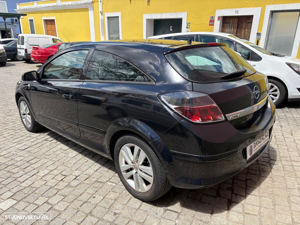 Opel Astra GTC 1.3 CDTI - 4