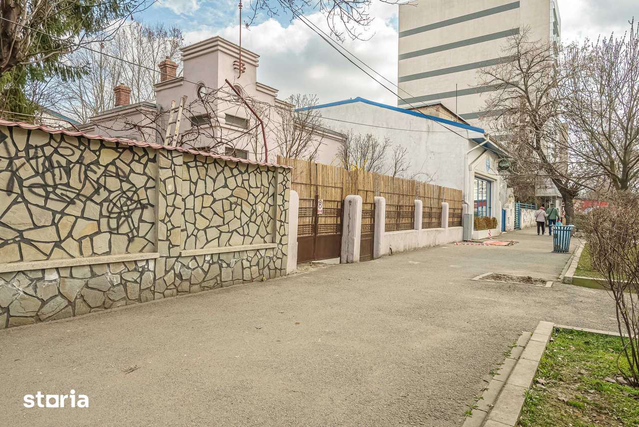 Piata Muncii, casa 87 mp totali, 179 mp curte libera, ideala birouri - Imagine principală: 2/20