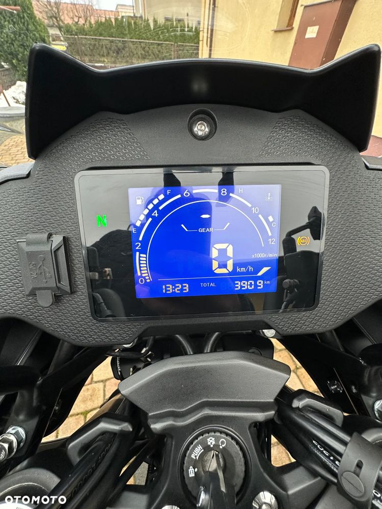 QJMOTOR SRT 550X - 12