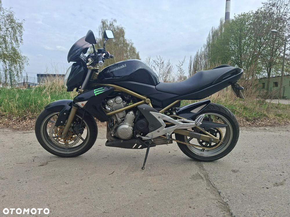 Kawasaki ER - 7