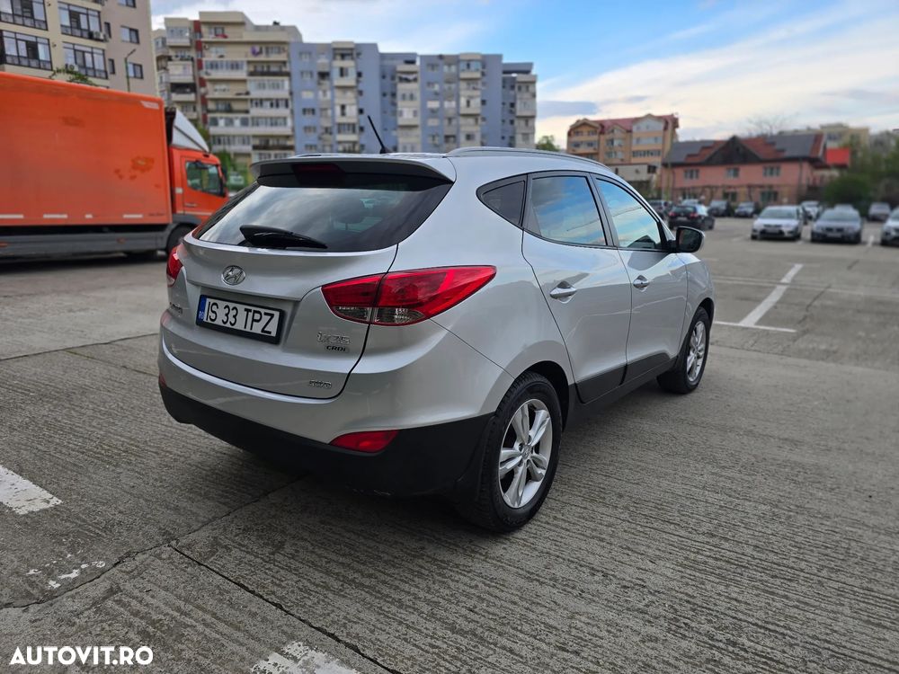 Hyundai ix35 2.0 CRDI 4WD Premium - 4