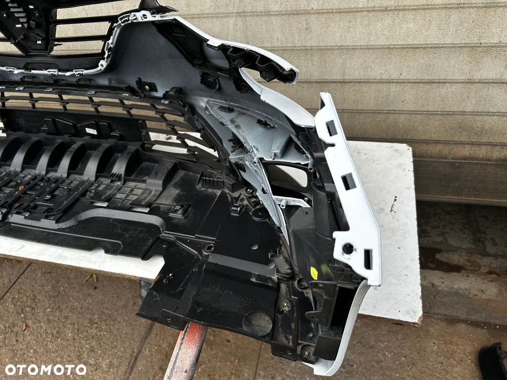 RENAULT MEGANE IV 4 LIFT ZDERZAK PRZOD PRZEDNI - 5