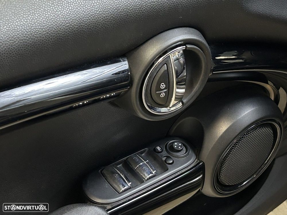 MINI Cabrio One Sport Edition - 48