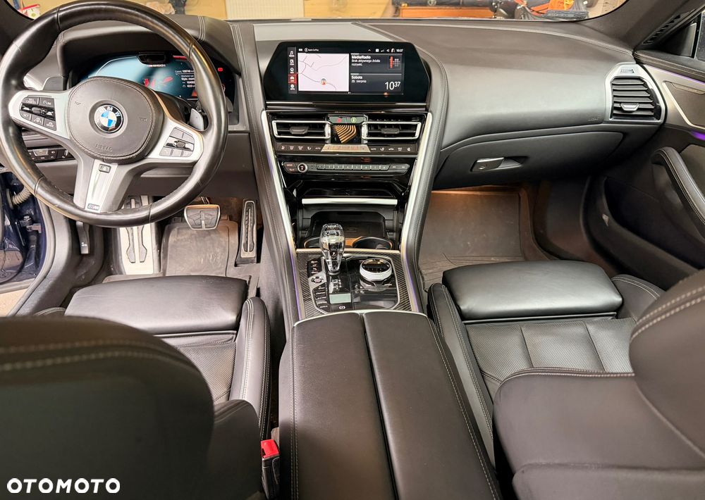 BMW Seria 8 - 8