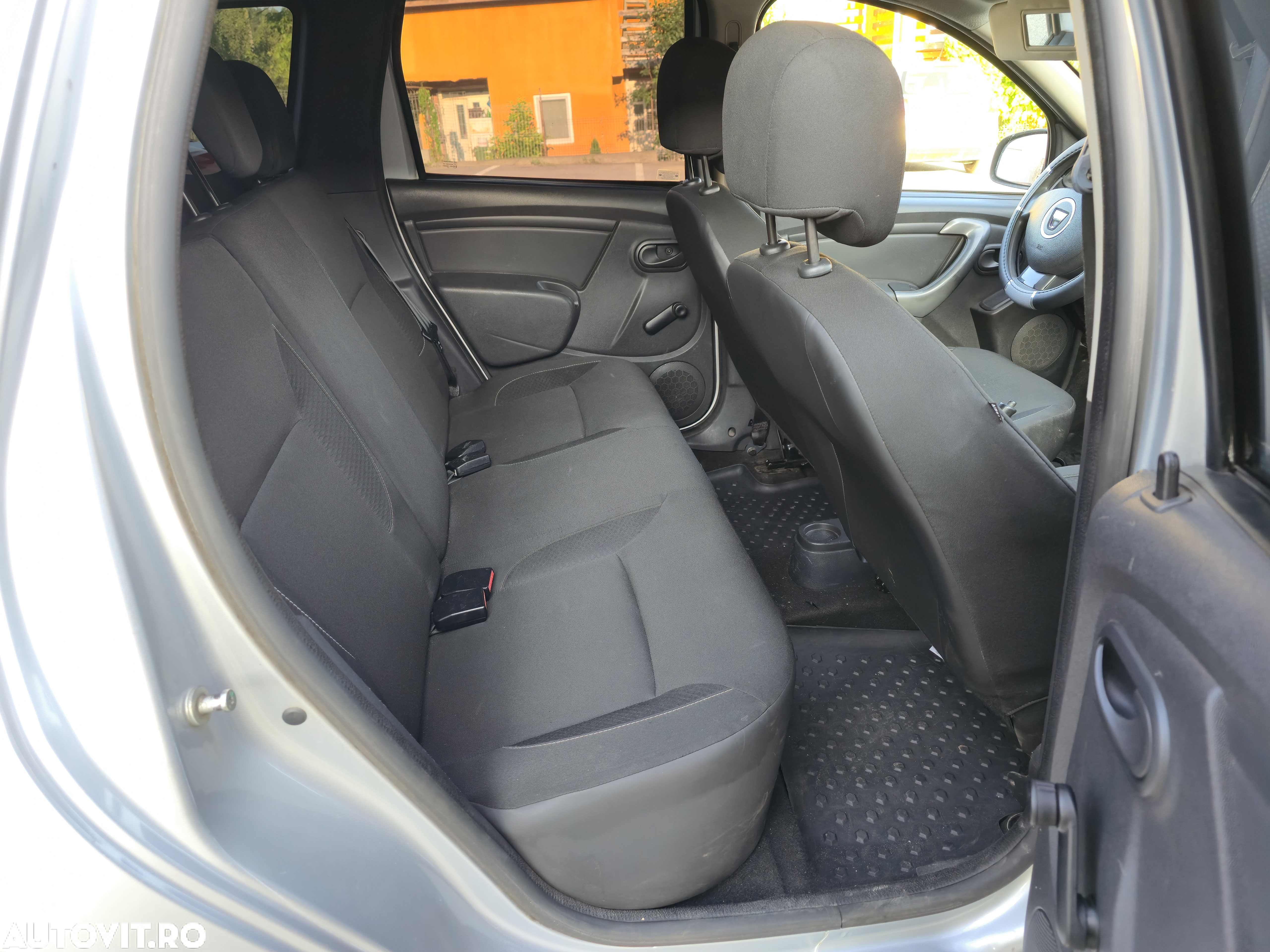 Dacia Duster 1.5 dCi 4x4 Ambiance - 9