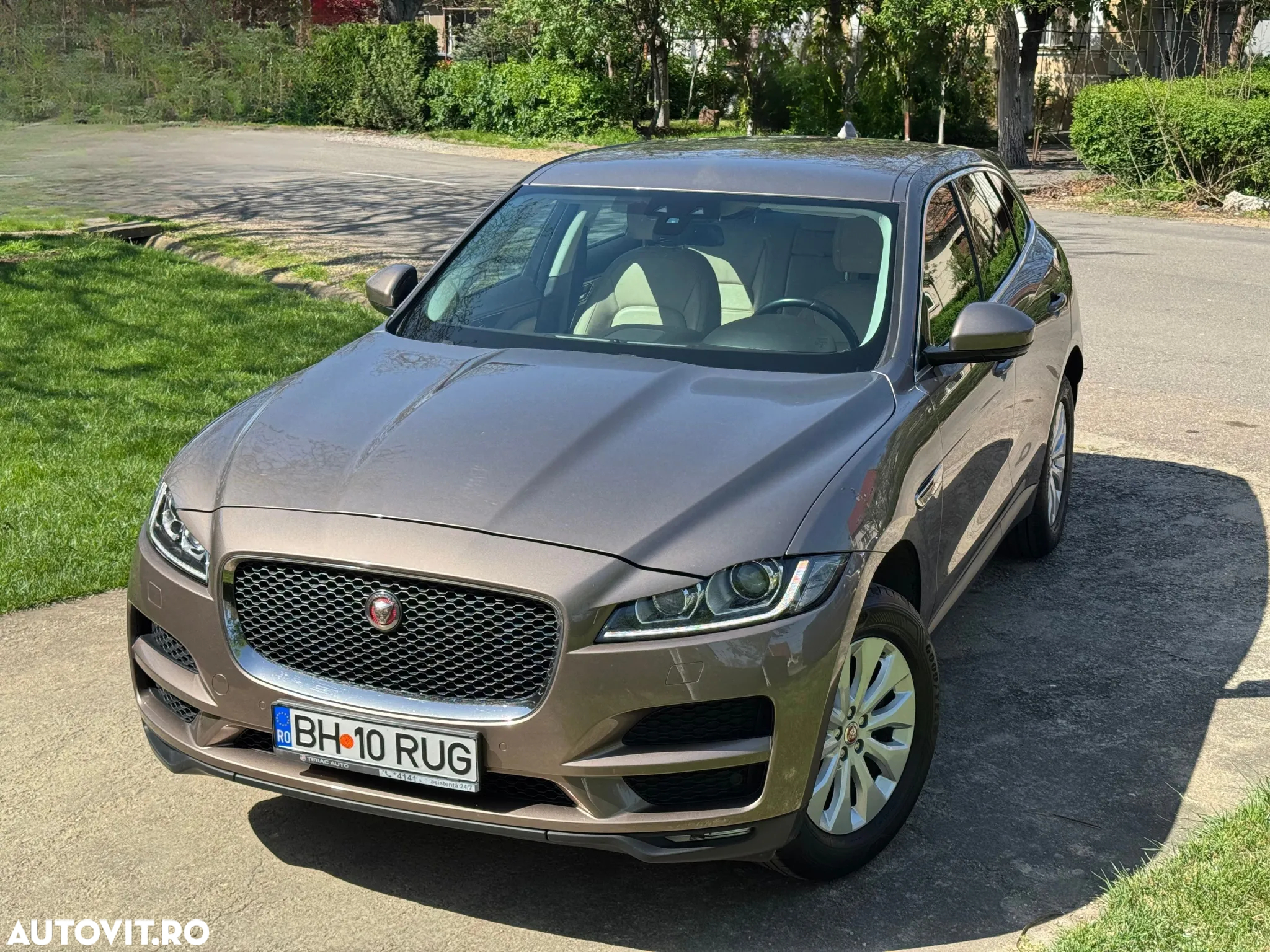 Jaguar F-Pace - 9