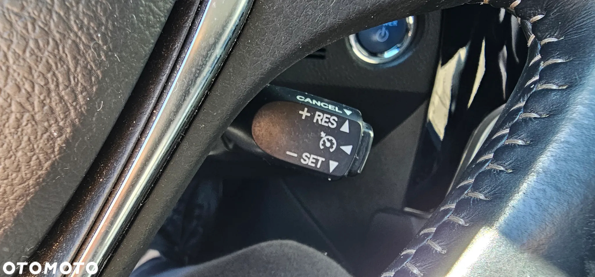 Toyota Auris Hybrid 135 Prestige - 17