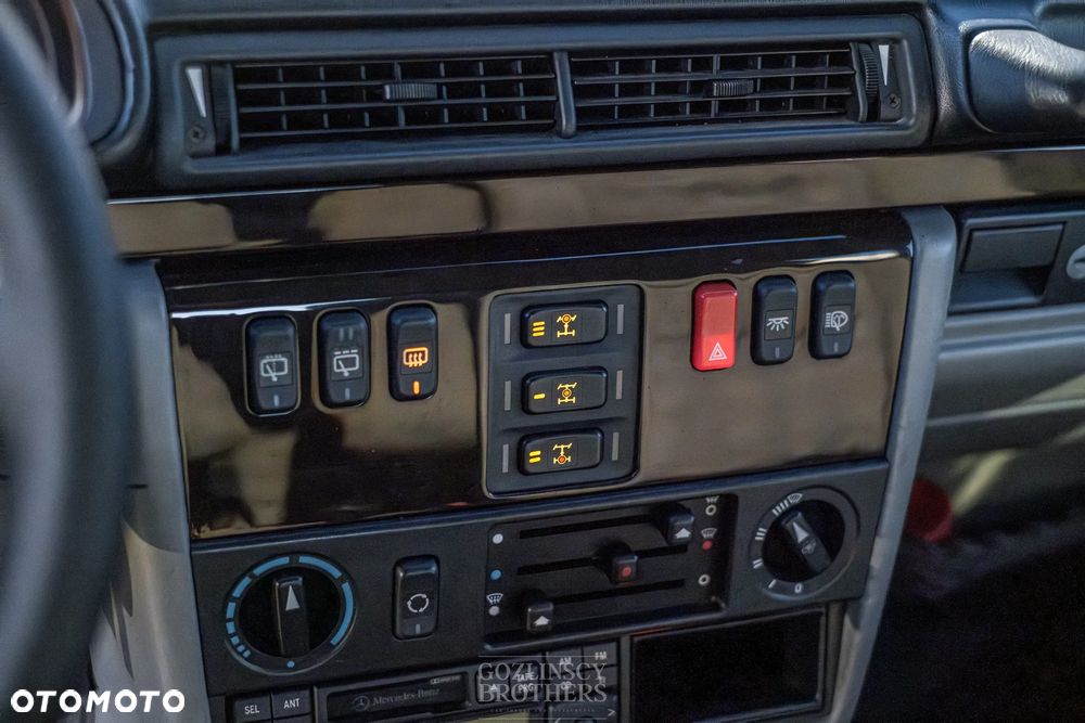 Mercedes-Benz Klasa G 320 - 22