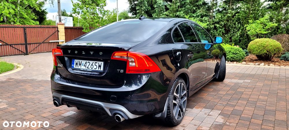 Volvo S60 T5 Geartronic RDesign - 24