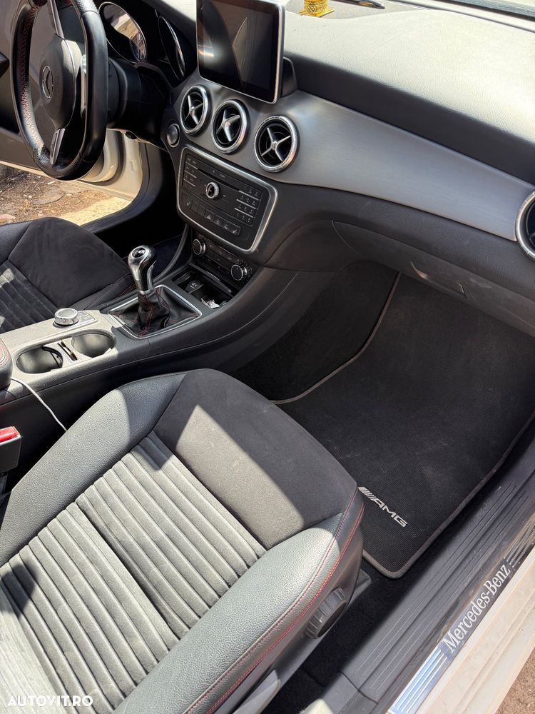 Mercedes-Benz CLA 200 - 7