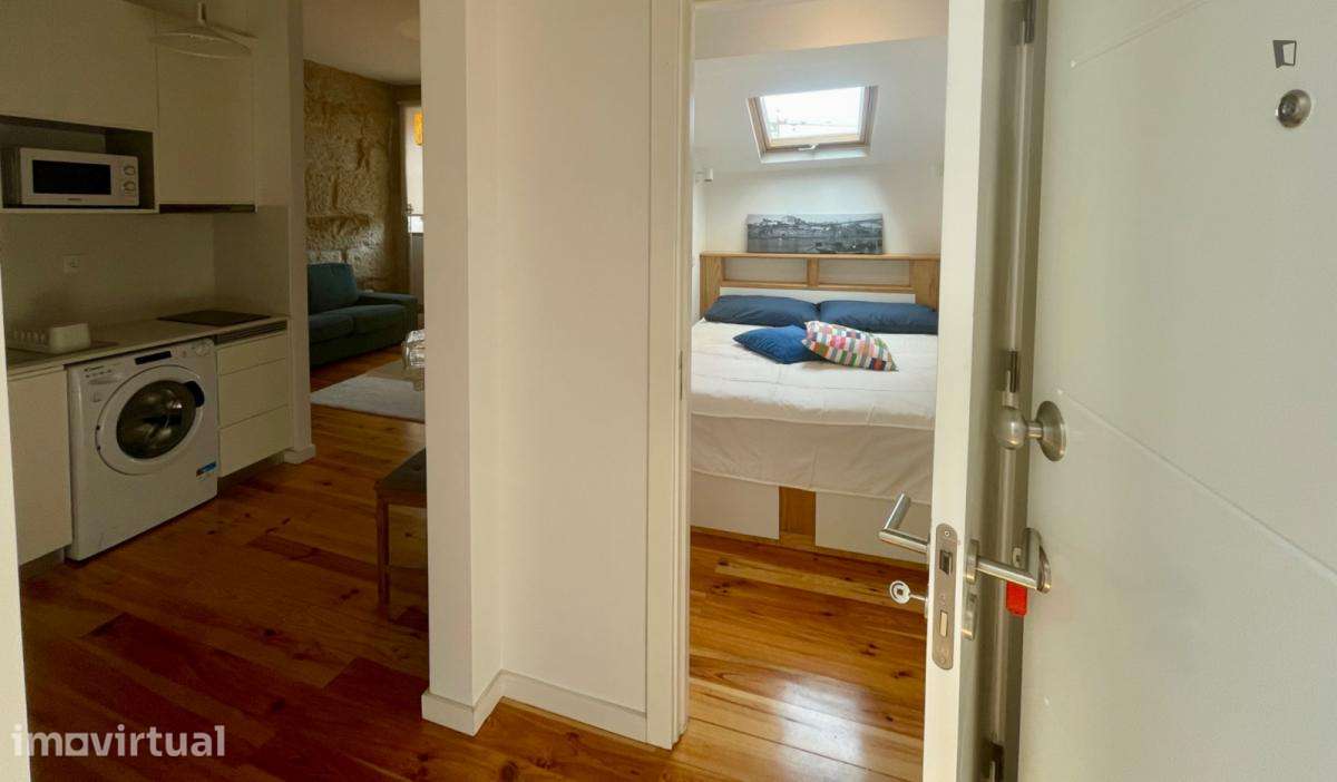 Apartamento com 1 quartos - localizado em Vitória Porto - Grande imagem: 3/9