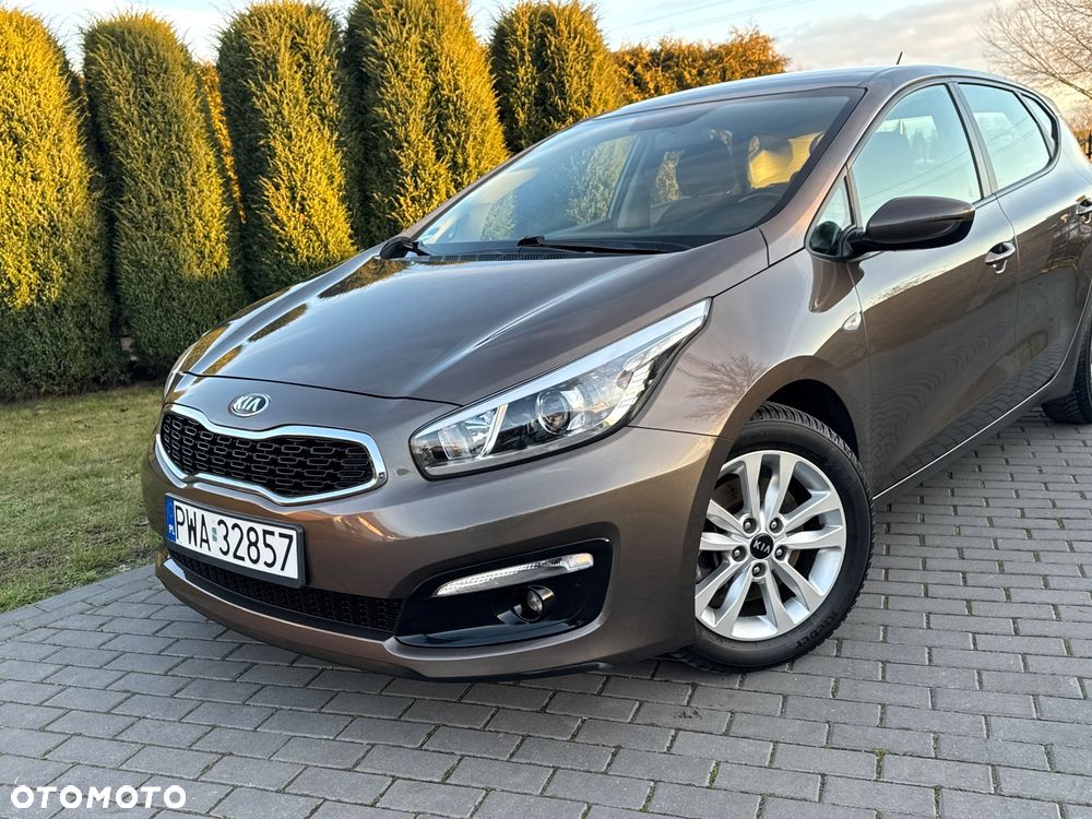 Kia Ceed - 28