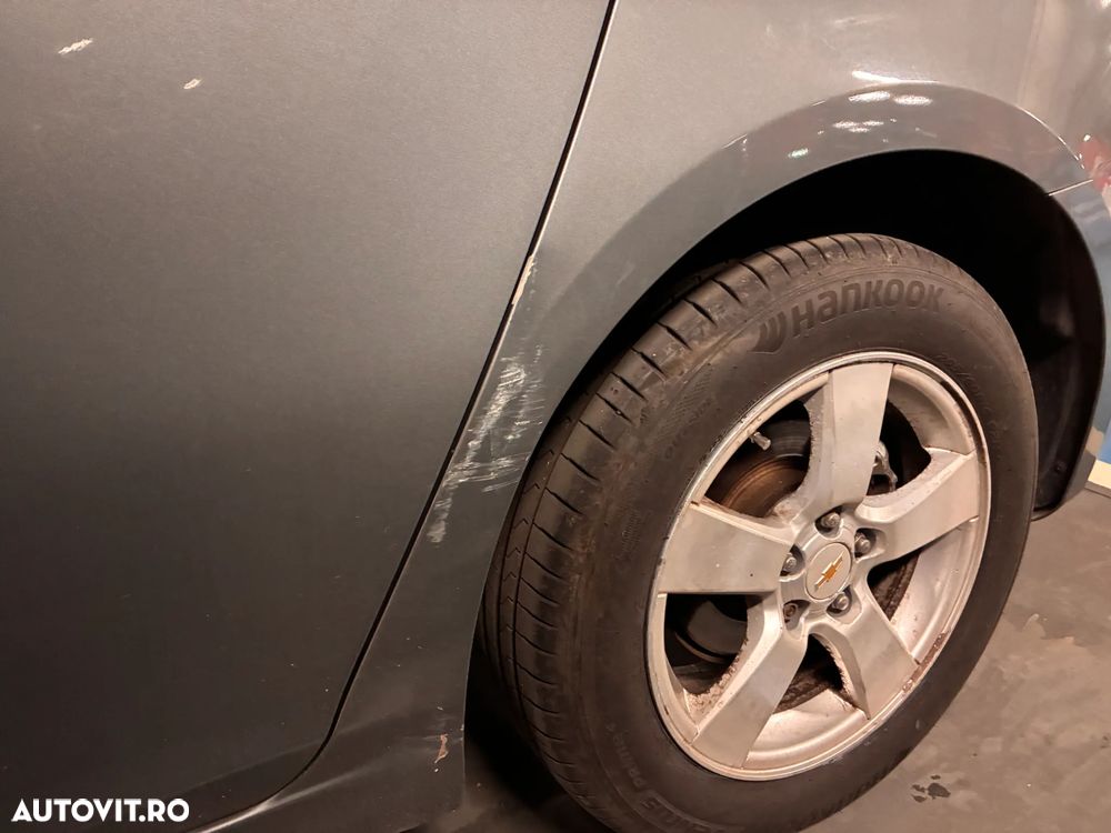 Chevrolet Cruze 1.6 BASE G1 - 6
