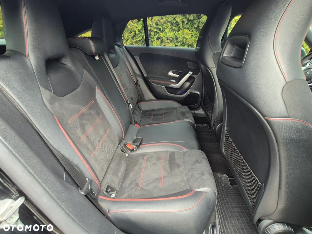 Mercedes-Benz CLA 220 d 8G-DCT AMG Line - 29