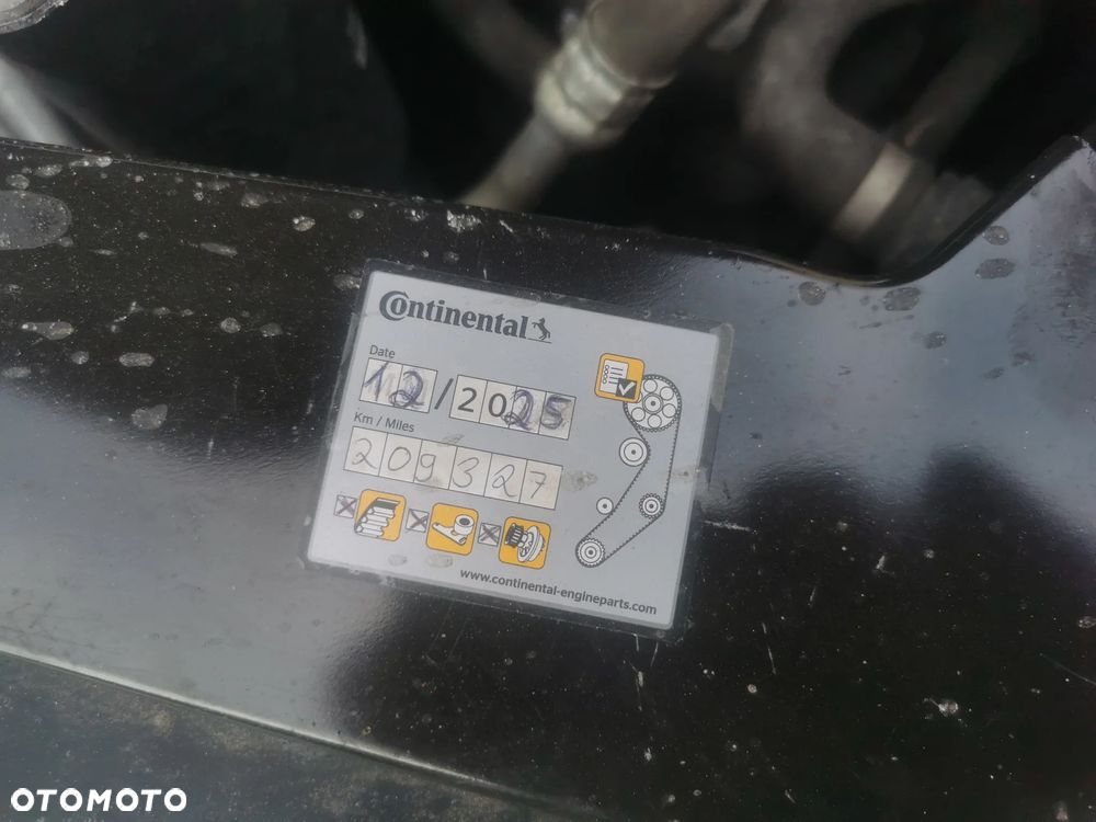 Volkswagen Passat Variant 2.0 TDI BMT Comfortline - 26