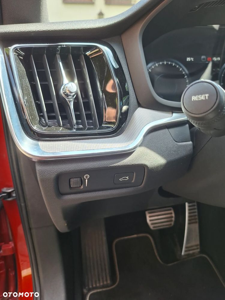 Volvo V60 B4 D Geartronic RDesign - 20