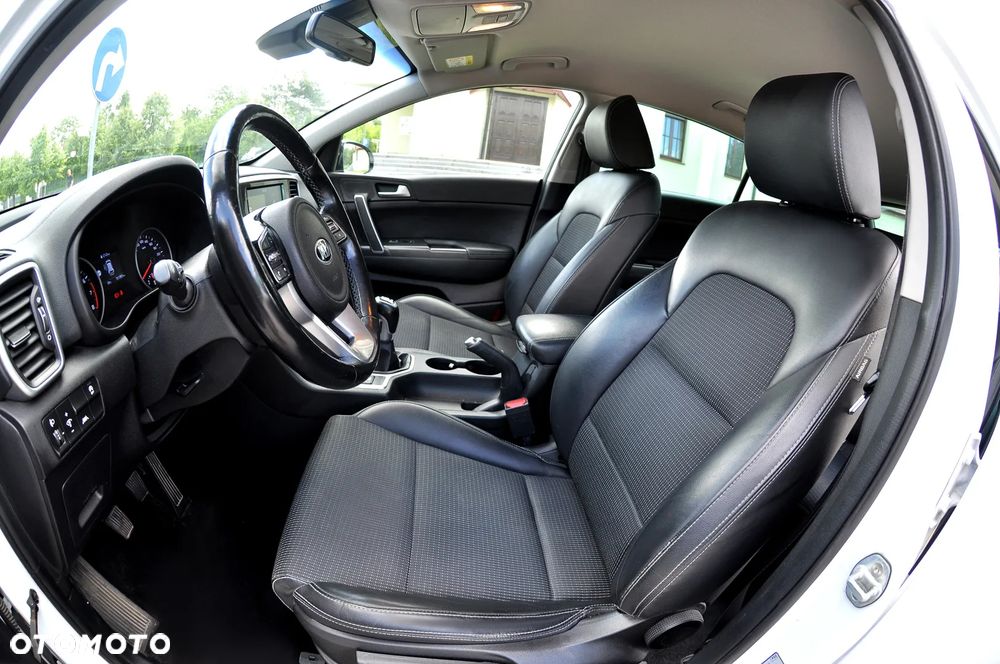 Kia Sportage 1.6 GDI 2WD DREAM-TEAM EDITION - 23