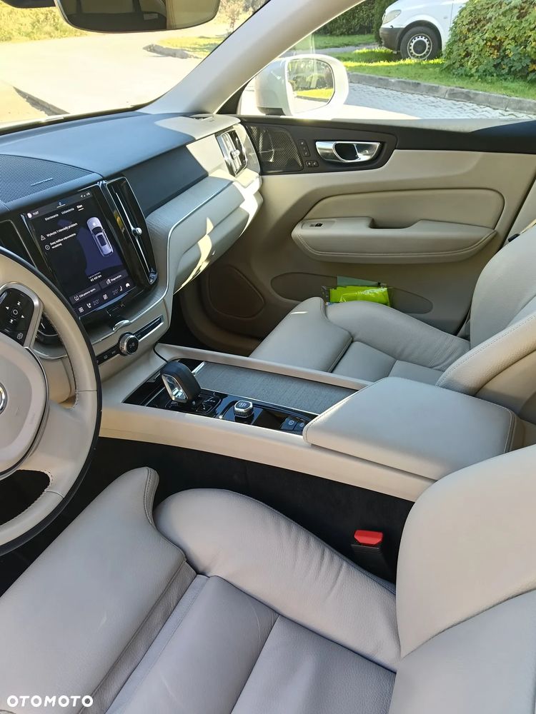 Volvo XC 60 - 6