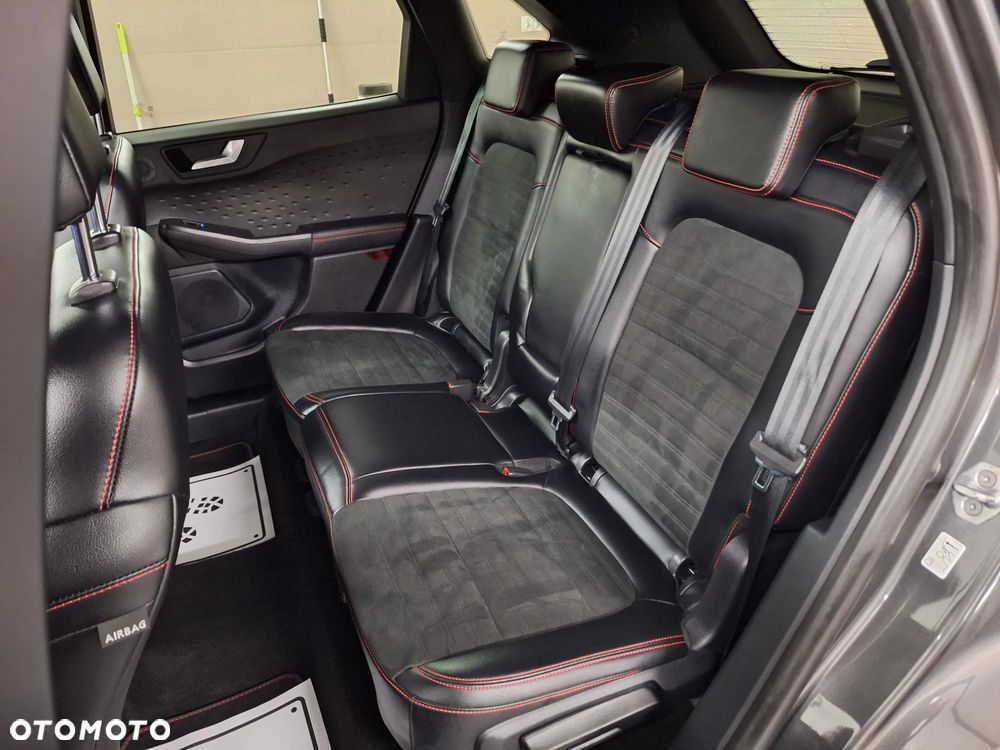 Ford Kuga - 23