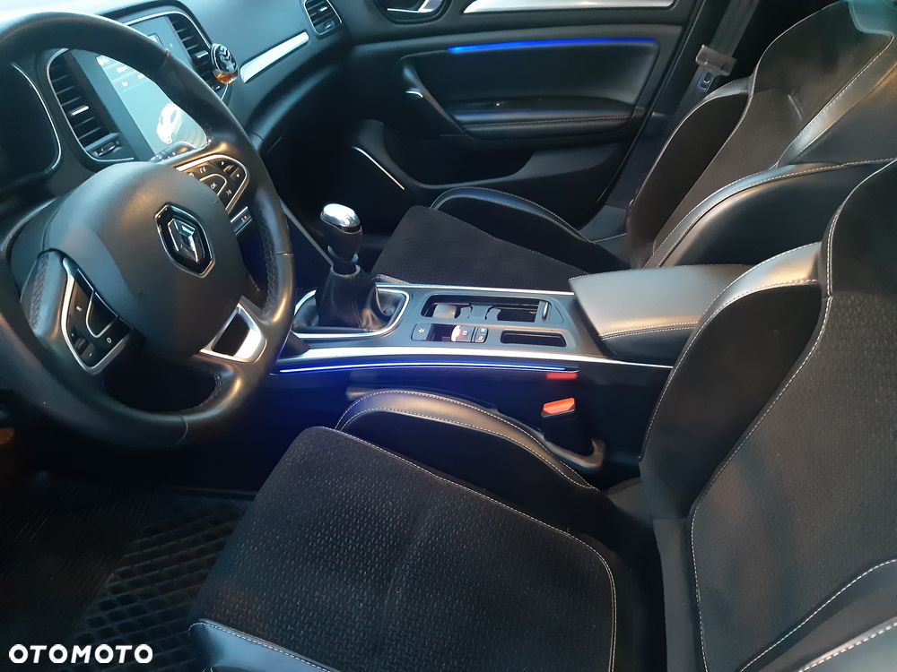 Renault Megane TCe 140 GPF INTENS - 19