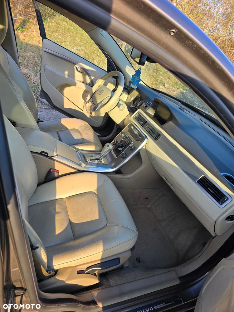 Volvo V70 D3 Geartronic Momentum - 7