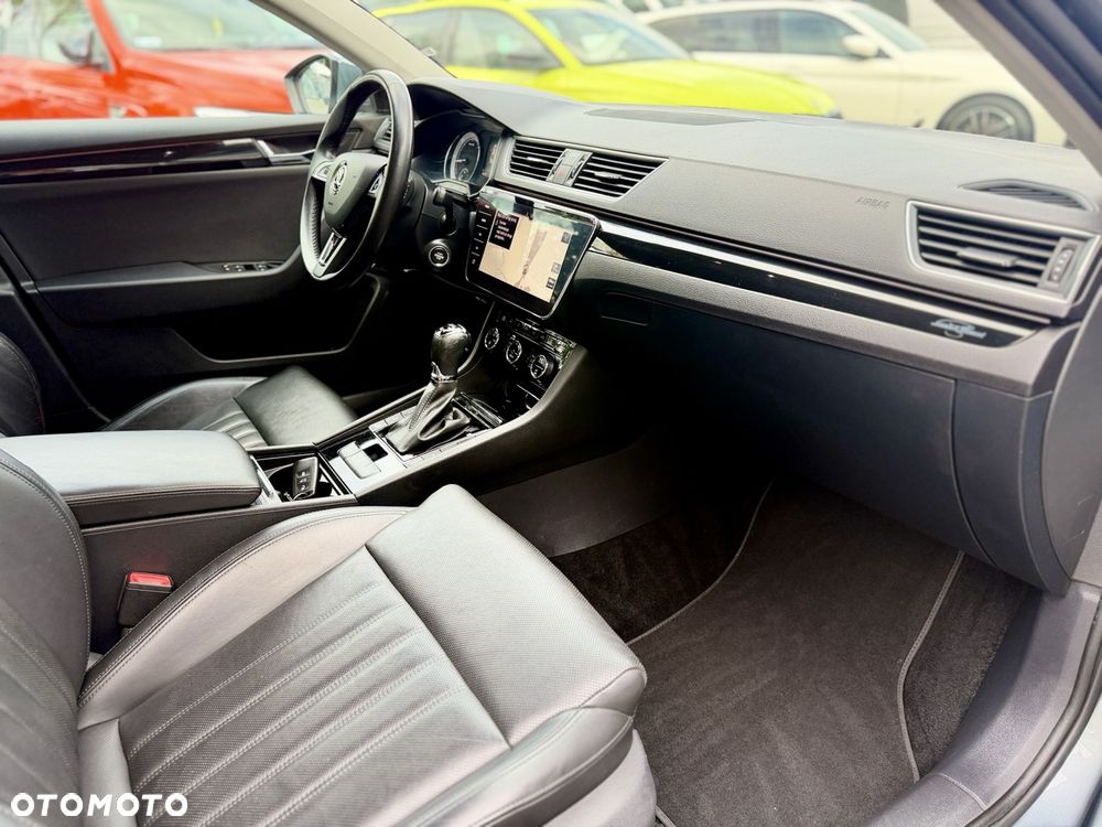 Skoda Superb 2.0 TDI 4x4 L&K DSG - 23