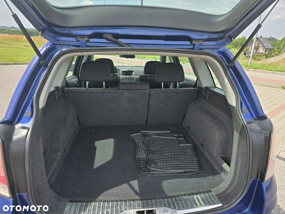 Opel Astra 1.8 Caravan Edition - 21