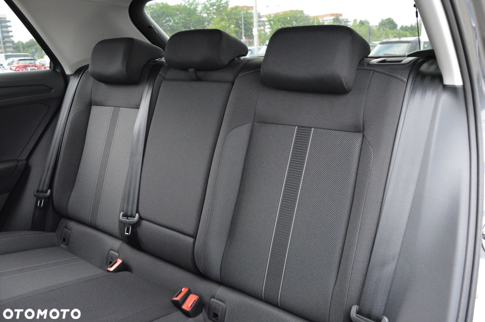 Volkswagen T-Roc - 24