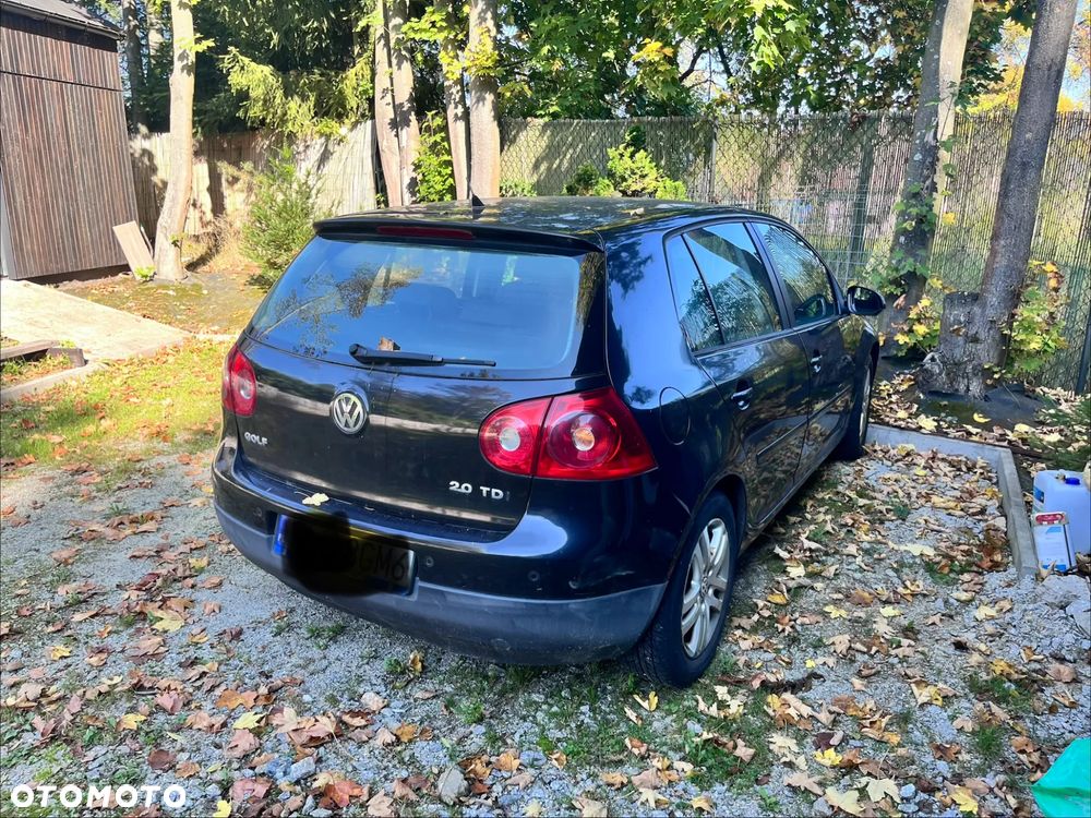 Volkswagen Golf - 1