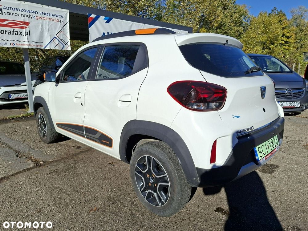 Dacia Spring - 8